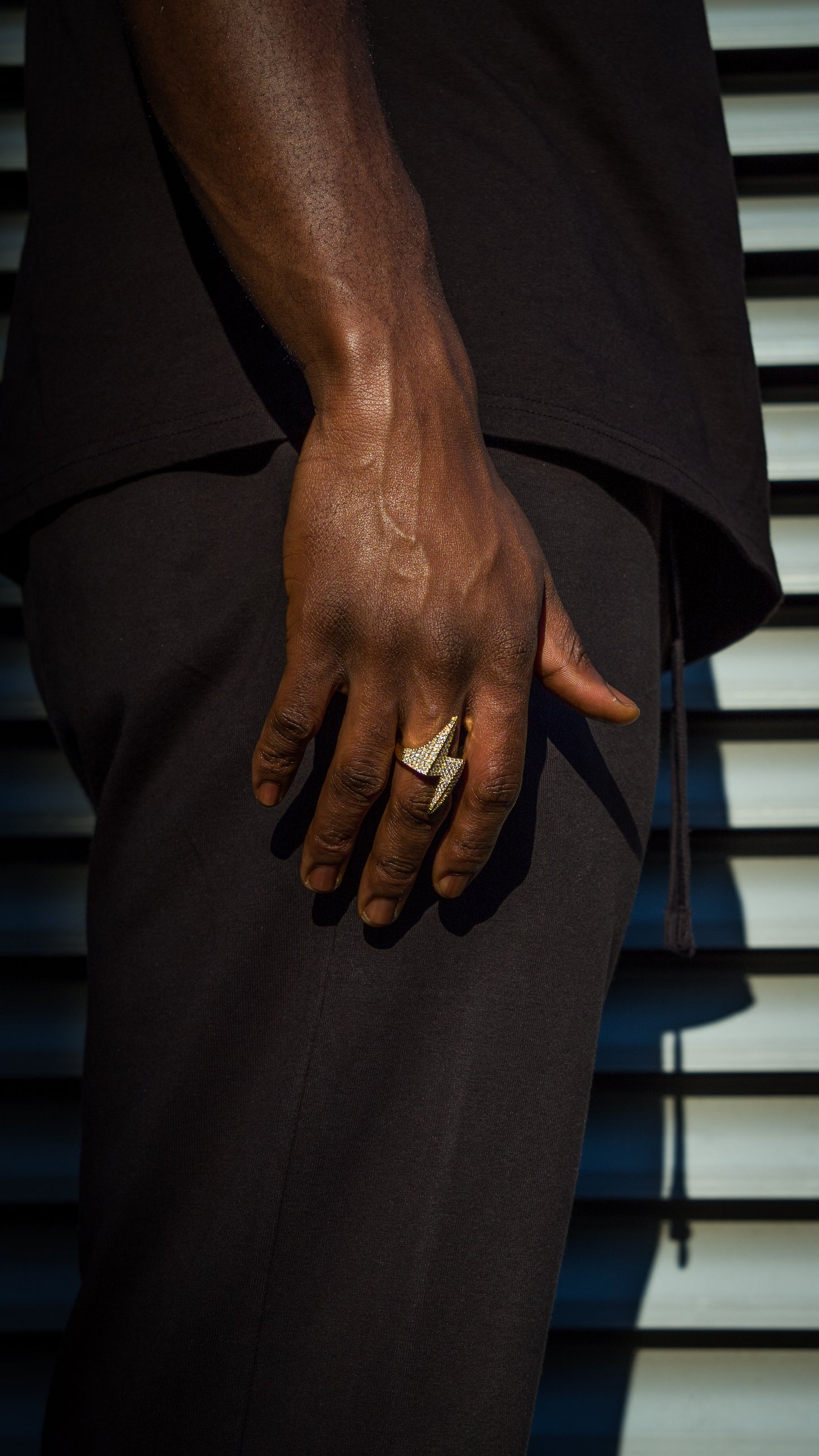 ICED OUT LIGHTNING RING - GOLD