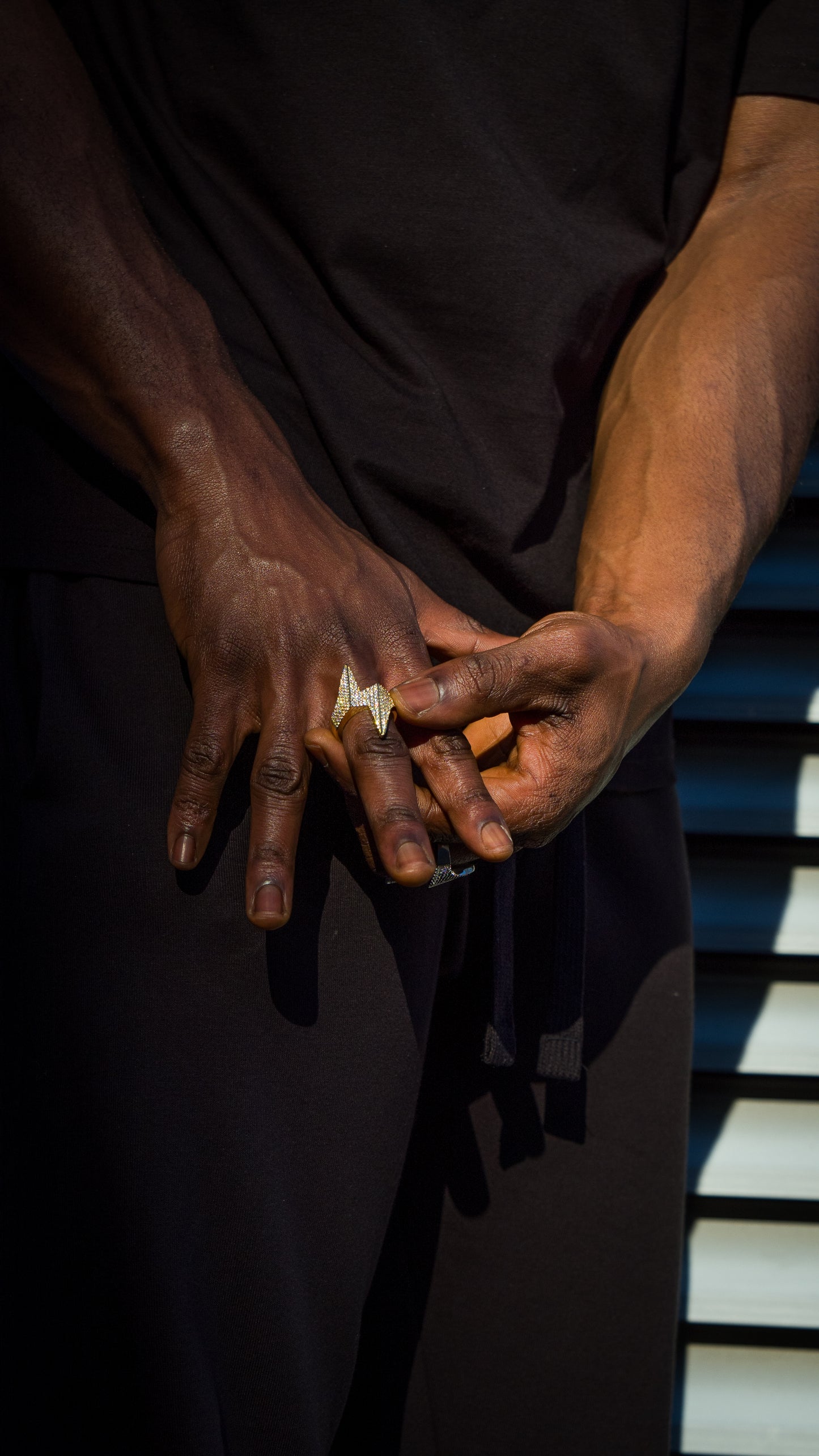 ICED OUT LIGHTNING RING - GOLD